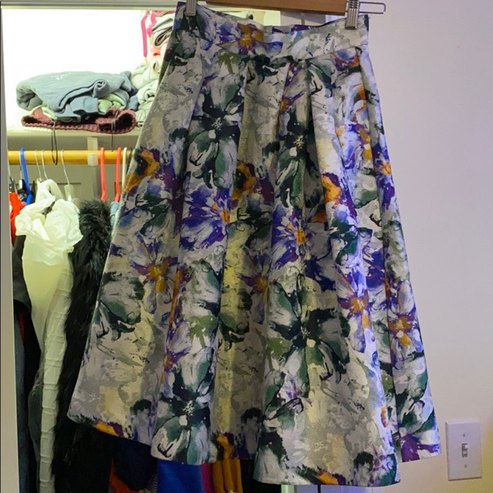 HM Flowy Skirt